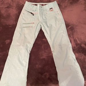 New without tags Oakley ski pants